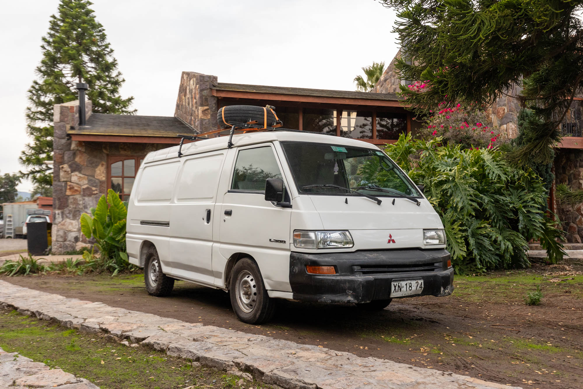 2004 MITSUBISHI L300 2.5 Diesel